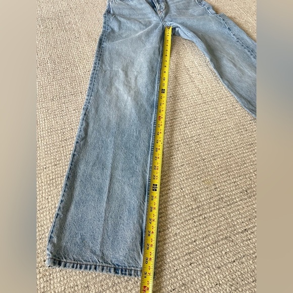 Zara High Waisted Straight Leg Jeans in Light Wash - Picture 8 of 11